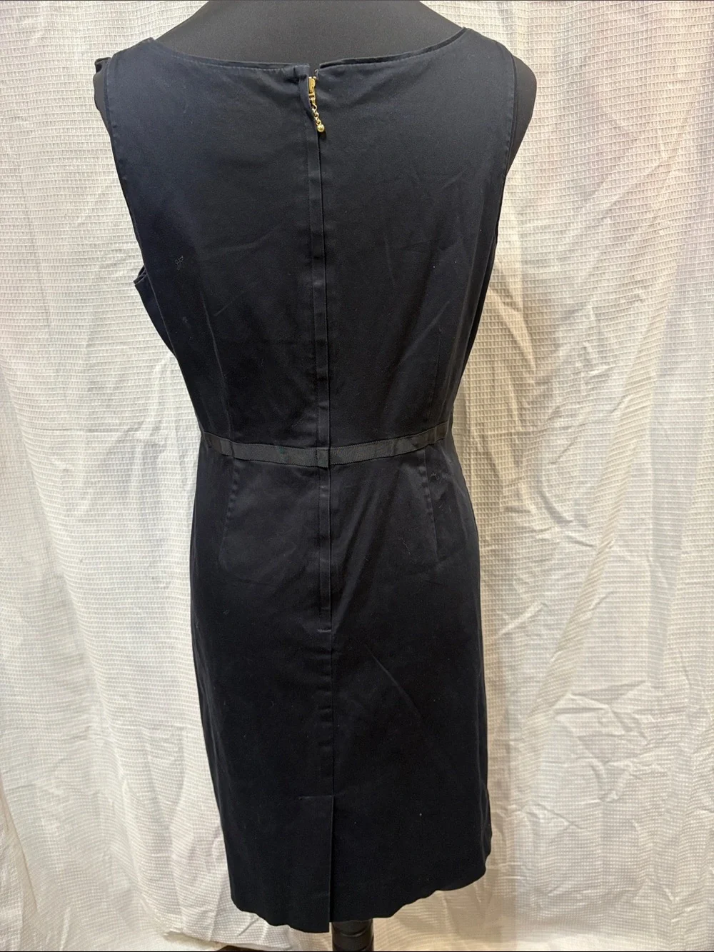 Classic Black Sleeveless Sheath Dress